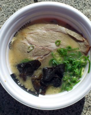 王様コンビネーション とんこつラーメン