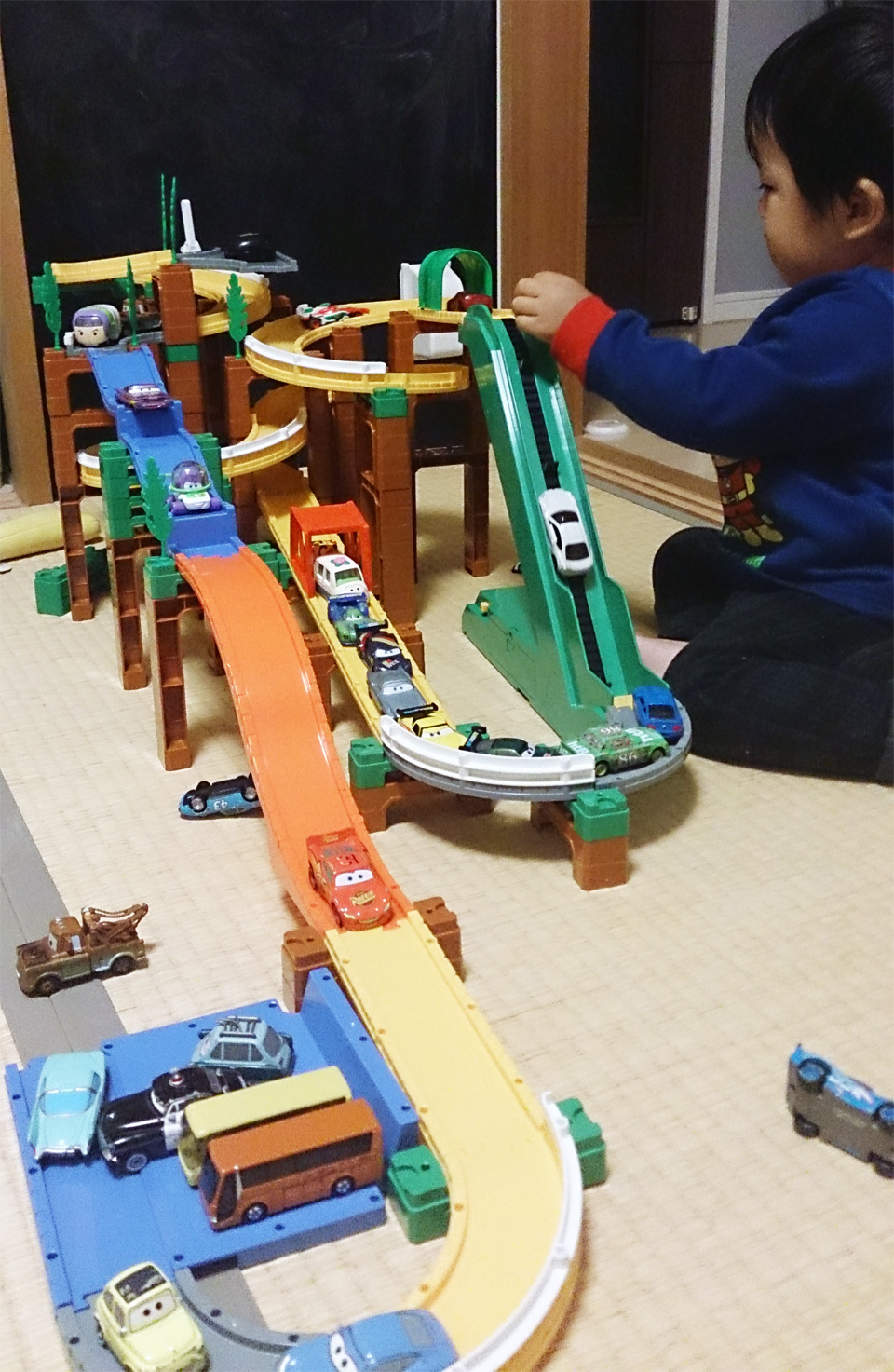 トミカシステム